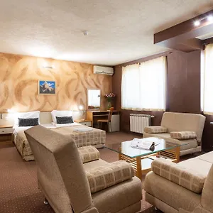 Otel Brod - Free Parking